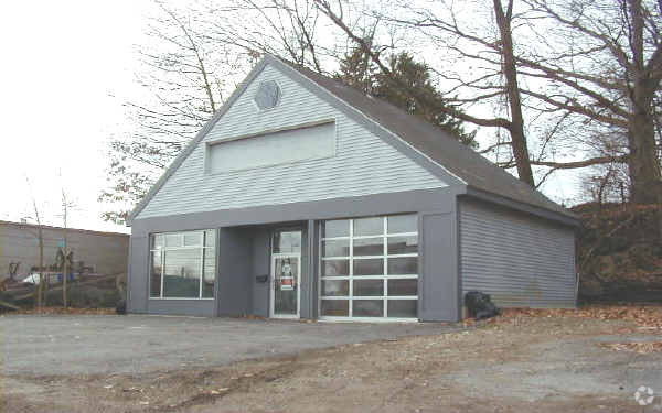 2 Edgemoor Ave, Wellesley, MA for lease - Building Photo - Image 1 of 6