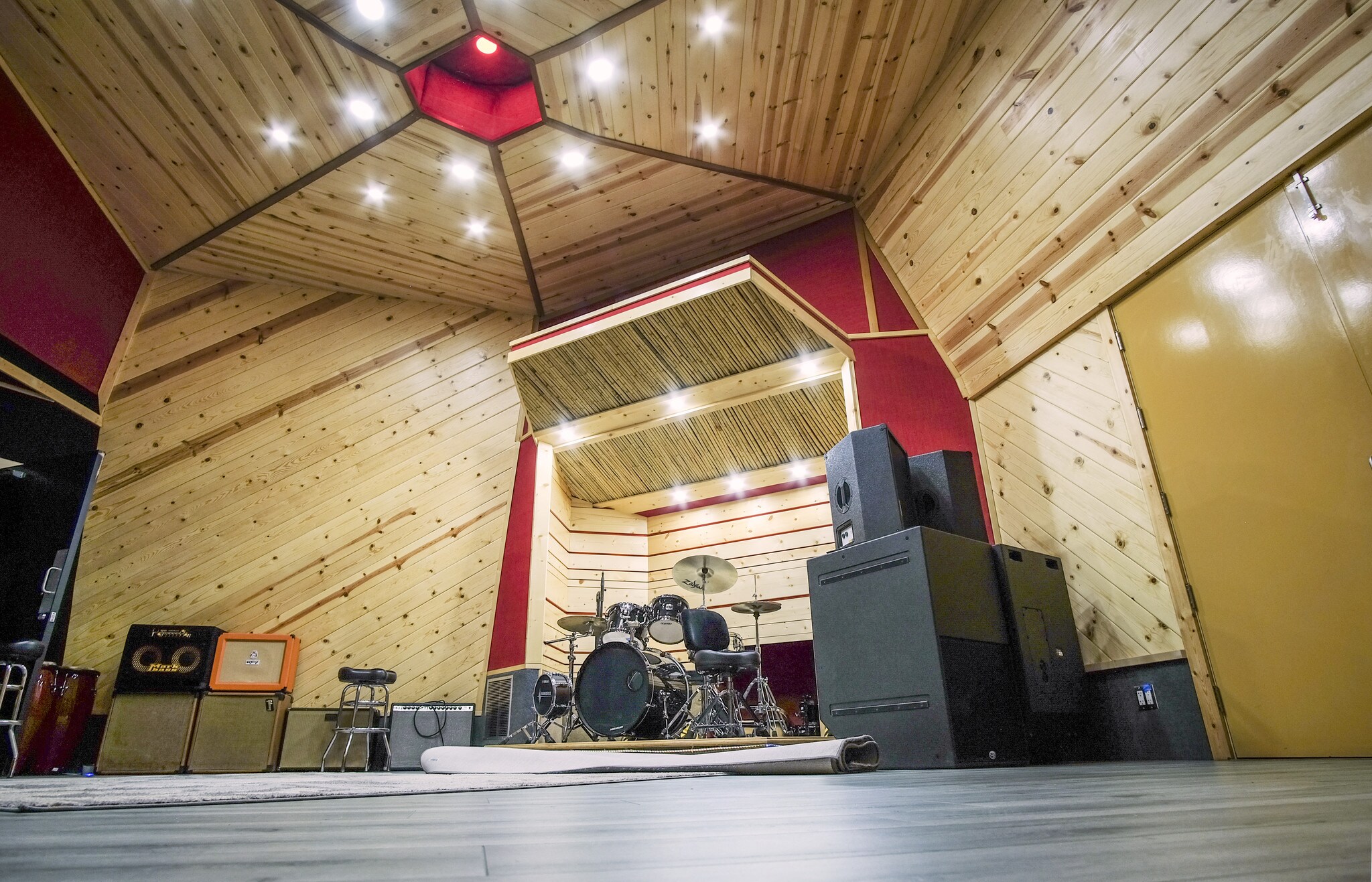 6381-6385 Rose Ln, Carpinteria, CA for sale Building Photo- Image 1 of 1