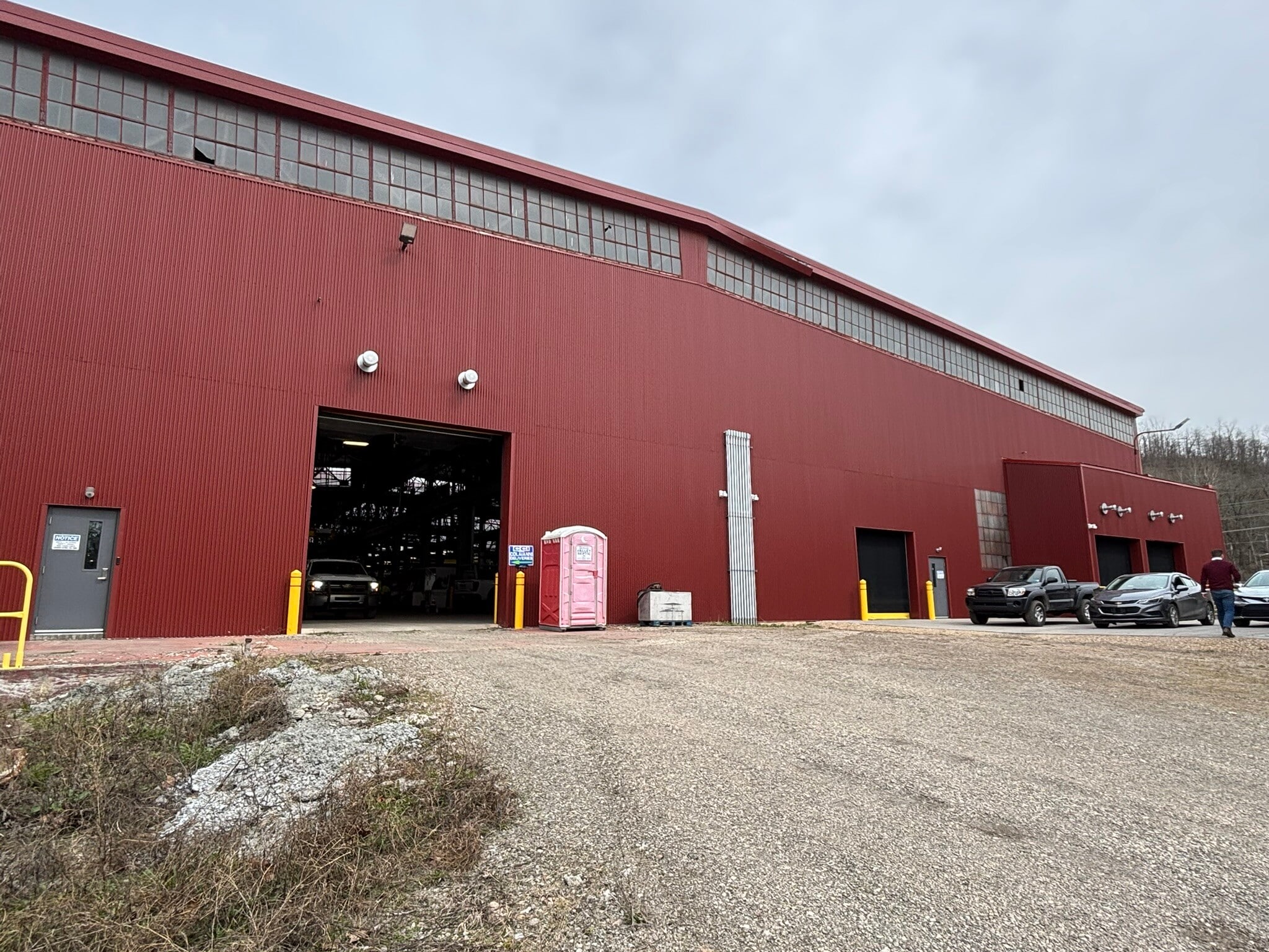 2481 River Rd, Beech Bottom, WV for lease Building Photo- Image 1 of 9