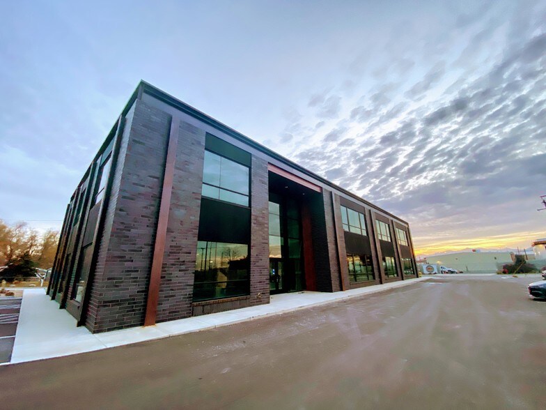 5343 S Woodrow St, Murray, UT 84107