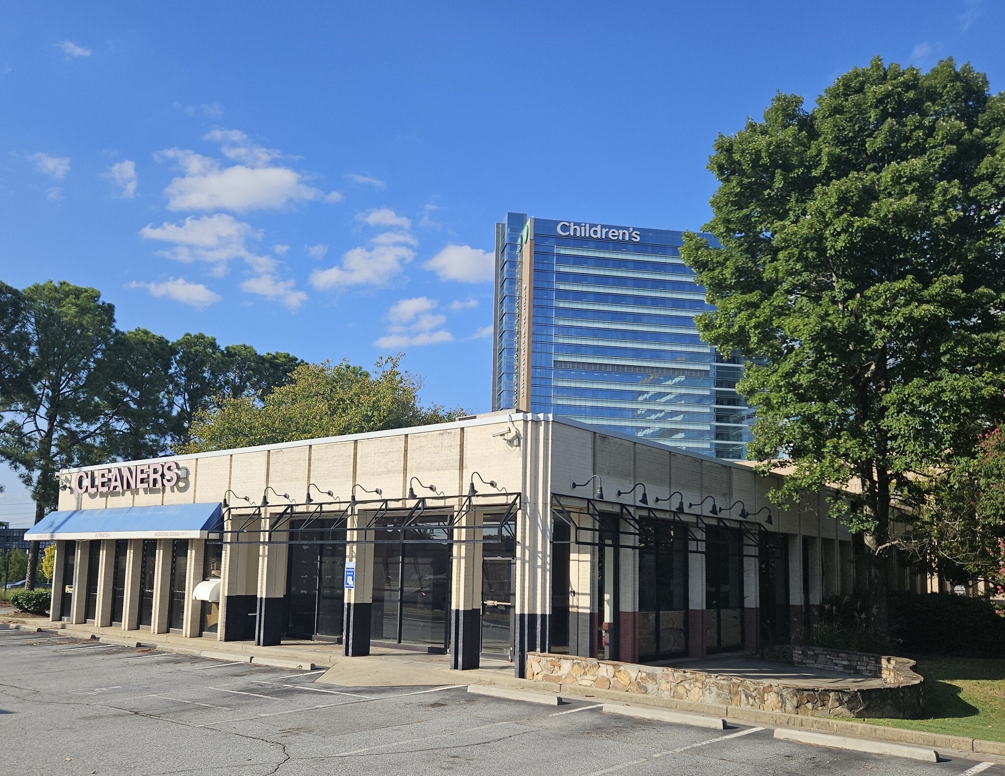 2250 N Druid Hills Rd NE, Atlanta, GA for lease Interior Photo- Image 1 of 11