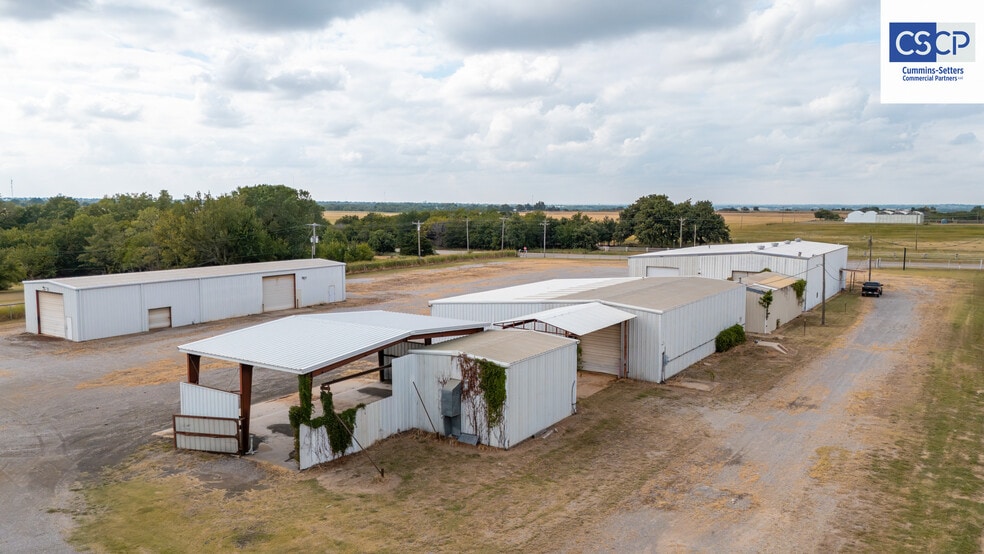 1175 State Hwy 19, Chickasha, OK for lease - Building Photo - Image 2 of 76