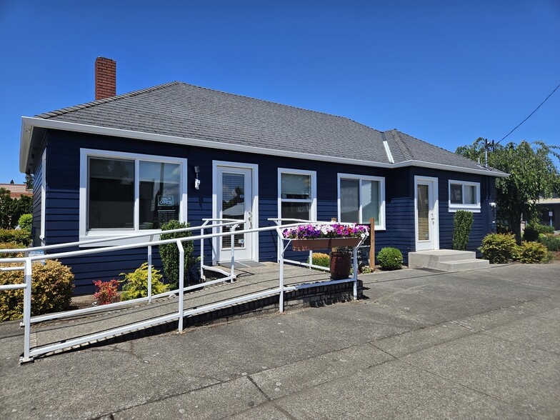 1095 N 1st St, Stayton, OR for lease - Building Photo - Image 1 of 8