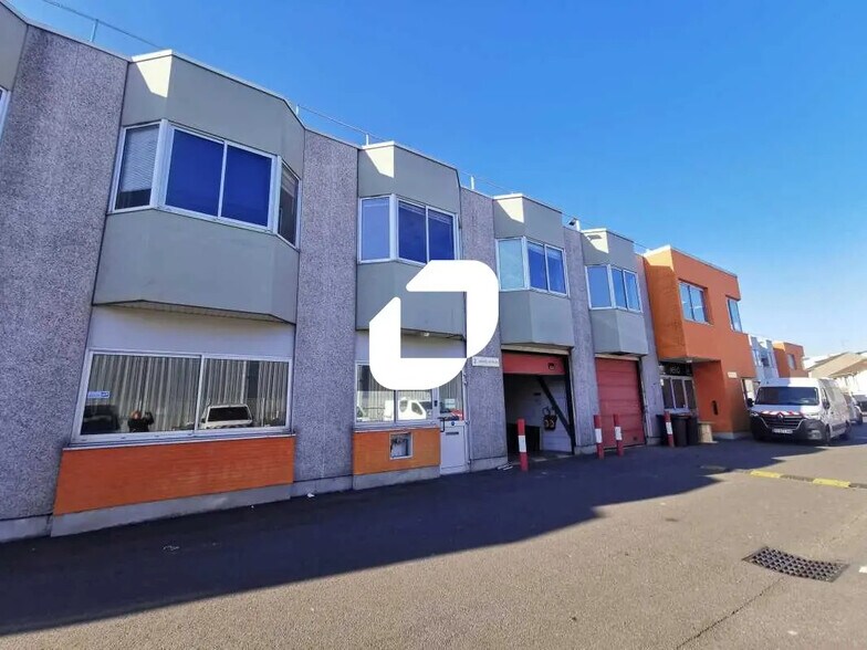 24-32 Avenue De L'Epi D'Or, Villejuif for lease - Building Photo - Image 2 of 28