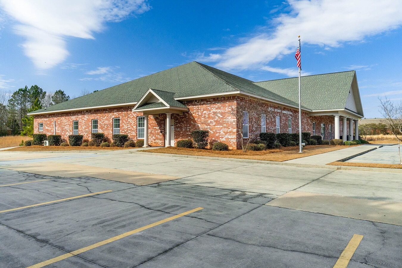 1911 Broadway Dr, Hattiesburg, MS 39402