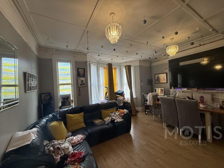 11 Guildhall St, Folkestone for sale - Building Photo - Image 3 of 7