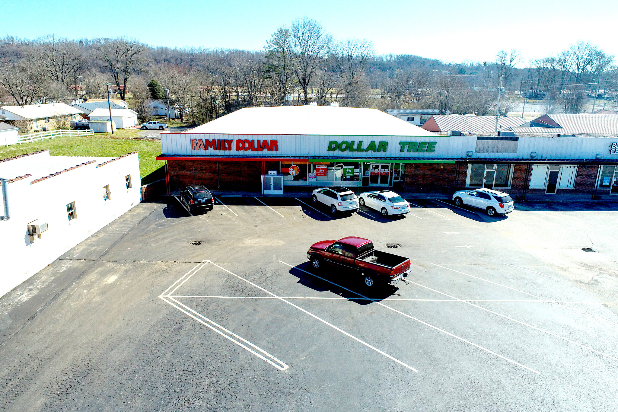 214 N Main St, Burkesville, KY for sale Building Photo- Image 1 of 1