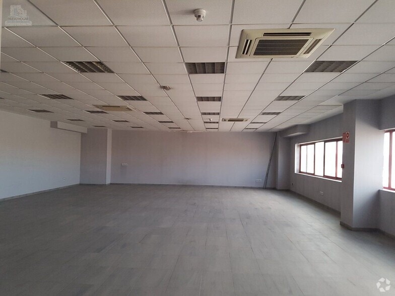 Calle Tajo, 20, Mejorada del Campo, Madrid for sale - Building Photo - Image 2 of 8