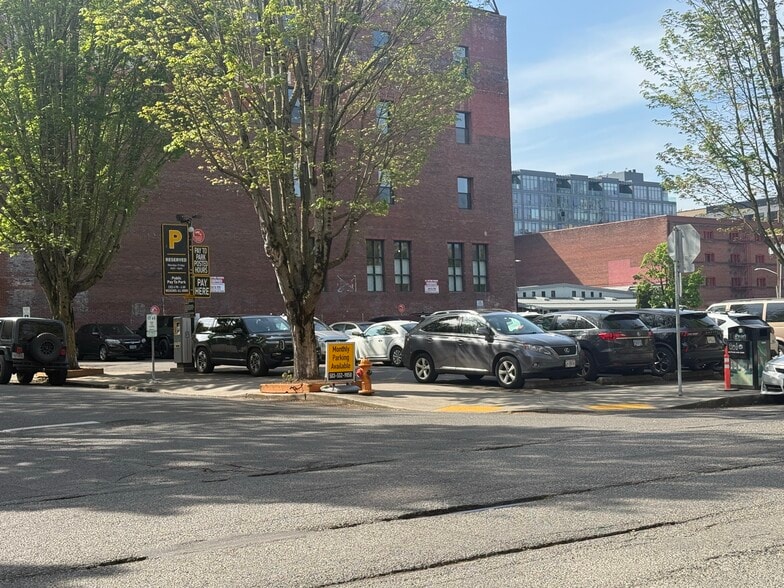 1231 NW Hoyt St, Portland, OR for lease - Other - Image 3 of 27