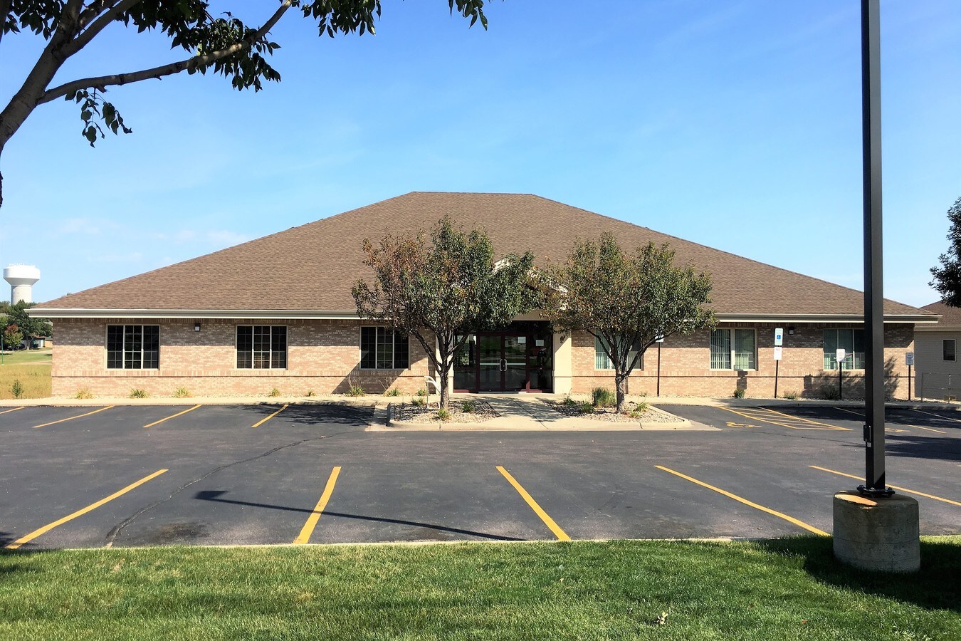 5132 S Cliff Ave, Sioux Falls, SD 57108