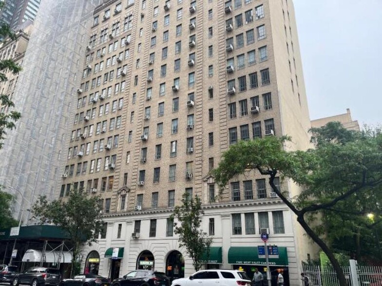 332-350 W 57th St, New York, NY for sale - Building Photo - Image 1 of 3