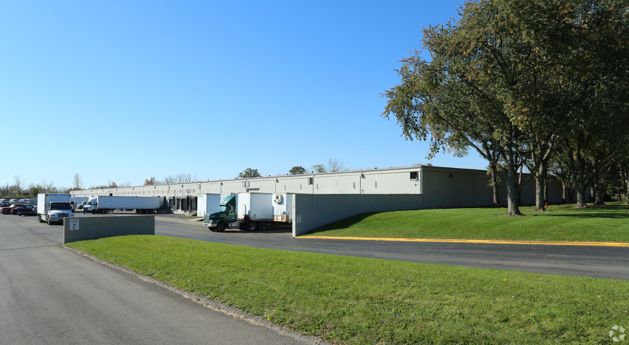 4545 Groves Rd, Columbus, OH for lease Primary Photo- Image 1 of 10