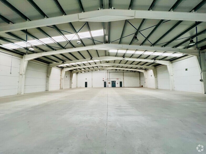 Industrial in Getafe, Madrid for sale - Building Photo - Image 3 of 27