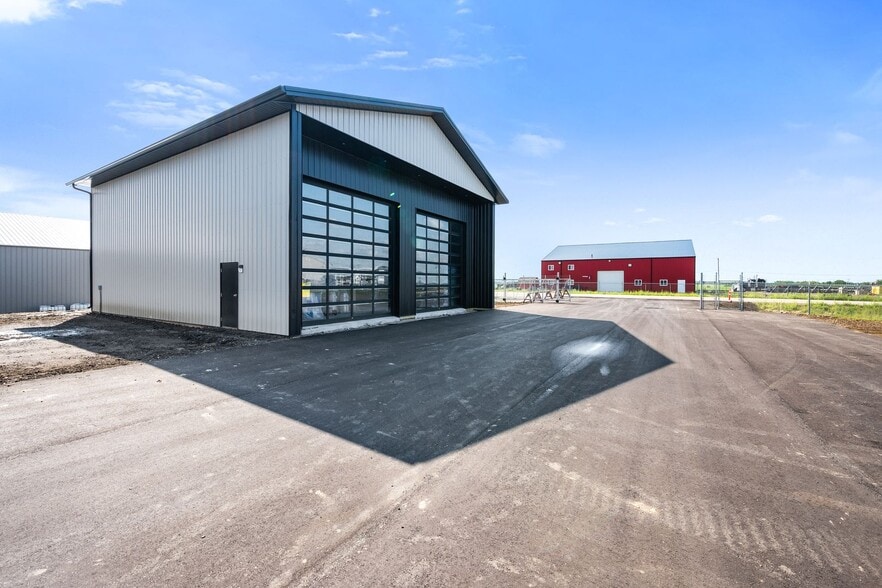 3804 9 St, Lloydminster, SK for sale - Building Photo - Image 2 of 6