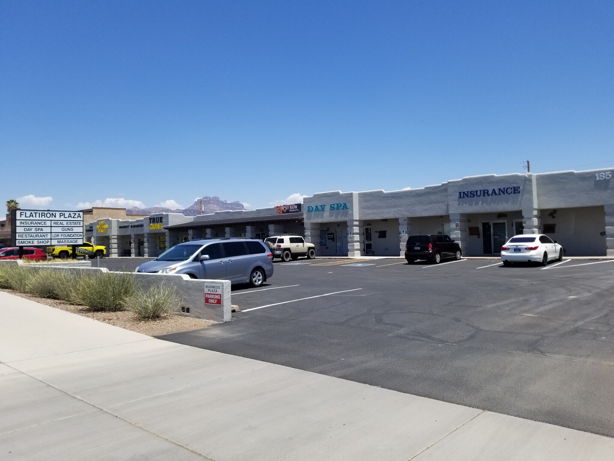 185 N Apache Trl, Apache Junction, AZ 85120 OfficeRetail for Lease