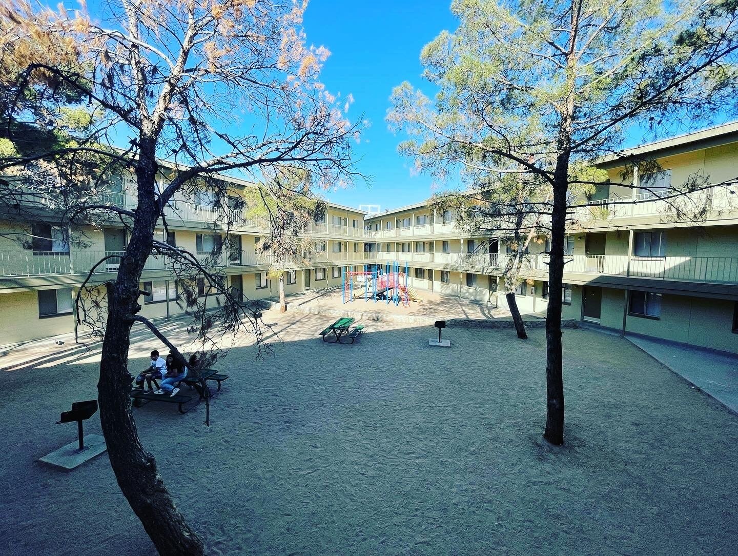 525 N Carolina Dr, El Paso, TX 79915