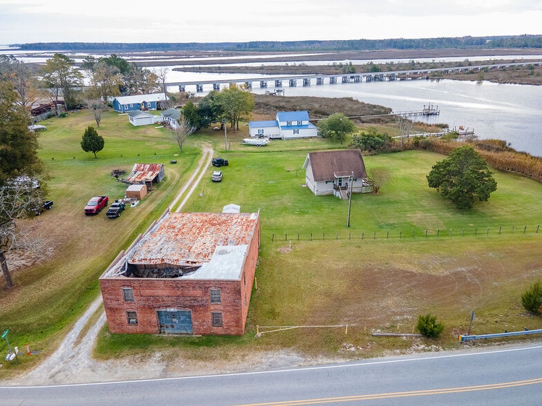 110 Wetherington Landing rd, Stella, NC for sale - Building Photo - Image 2 of 46