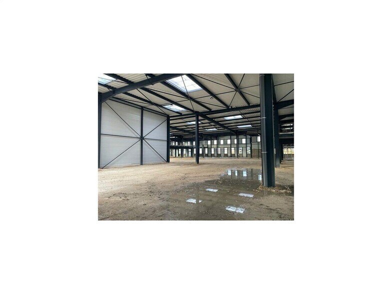 Flex in Gennevilliers for sale - Interior Photo - Image 3 of 9