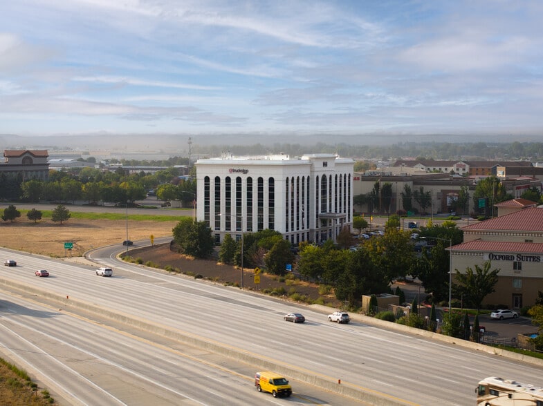 1444 S Entertainment Ave, Boise, ID for lease - Building Photo - Image 3 of 8
