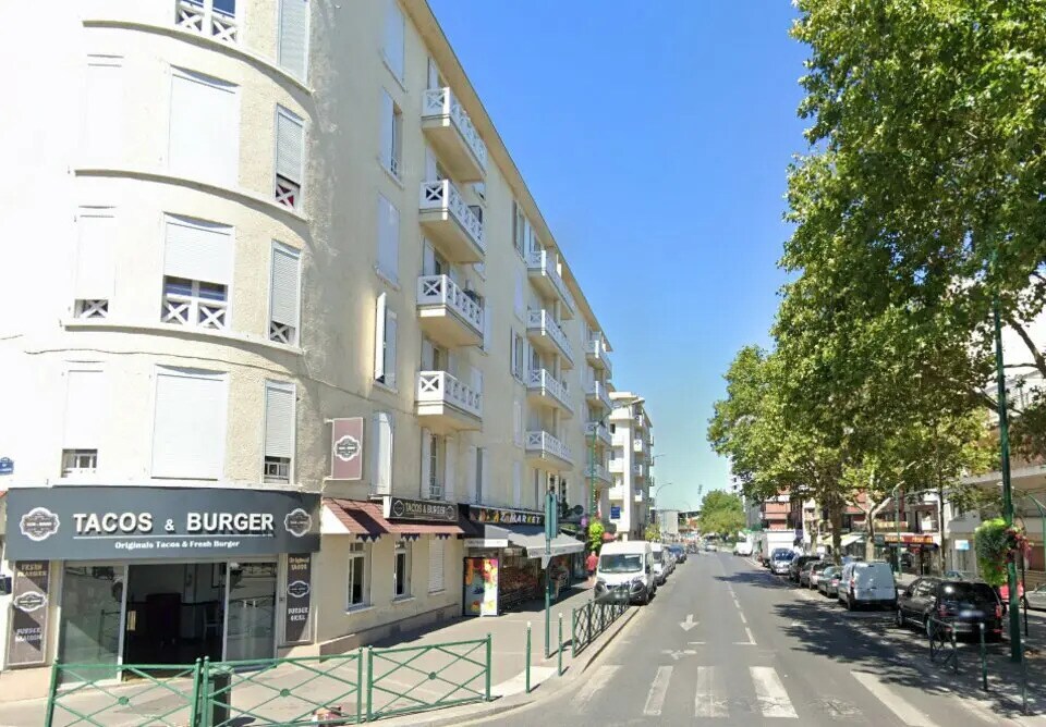 Retail in Colombes for sale Building Photo- Image 1 of 8
