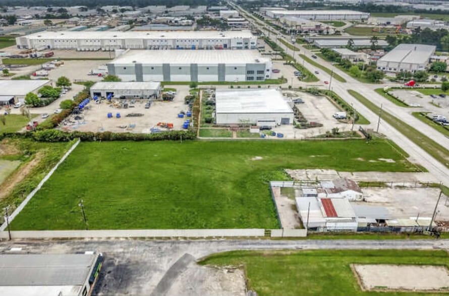 12350 Cutten Rd, Houston, TX for sale - Building Photo - Image 3 of 4