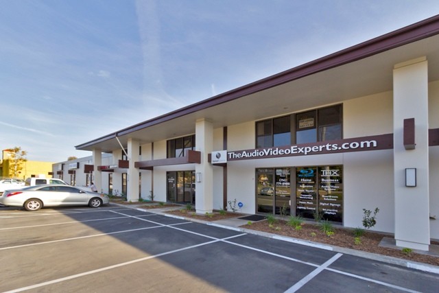 5558-5576 E La Palma Ave, Anaheim, CA for lease - Building Photo - Image 2 of 9