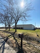 1/2 ACRE FENCED YARD SPACE - Warehouse