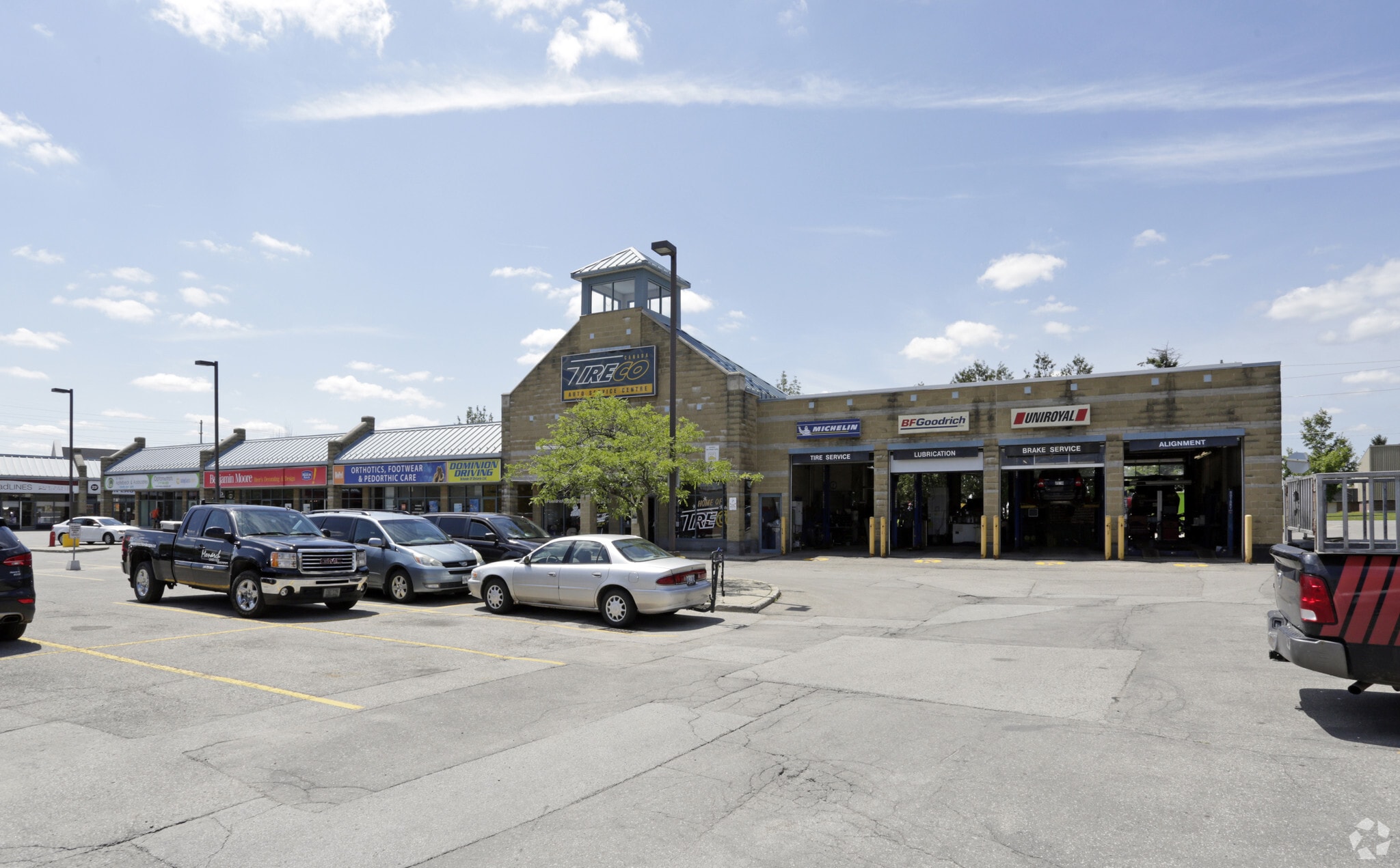 583 King St N, Waterloo, ON for sale Primary Photo- Image 1 of 1