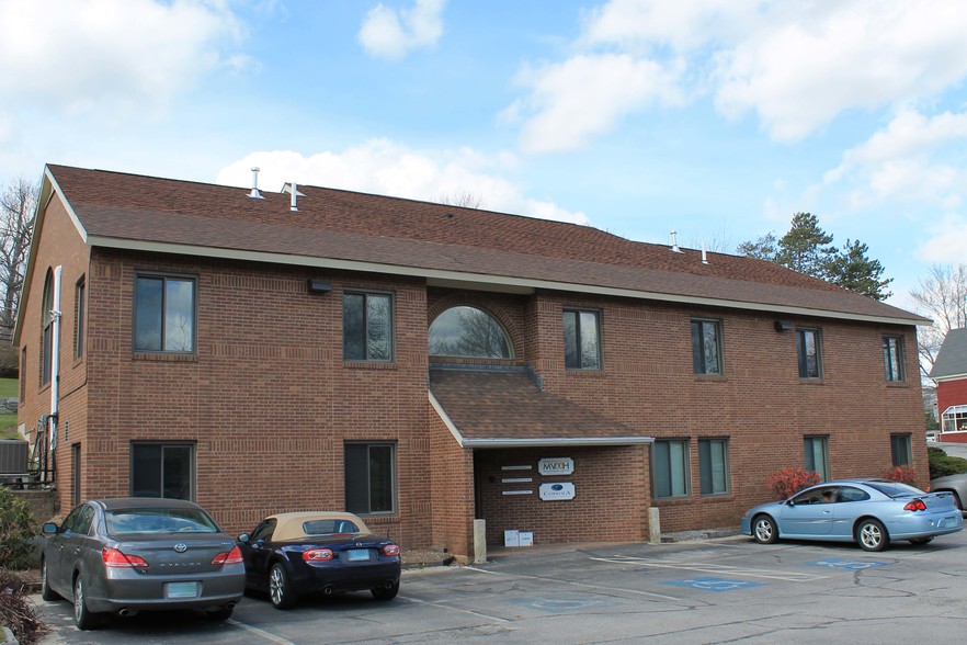 171 Pleasant St, Concord, NH for lease - Building Photo - Image 3 of 13