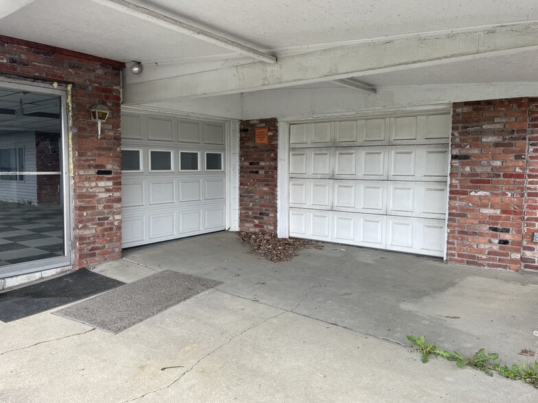 1992 Mount Pleasant Rd, Greensburg, PA for lease - Building Photo - Image 2 of 22