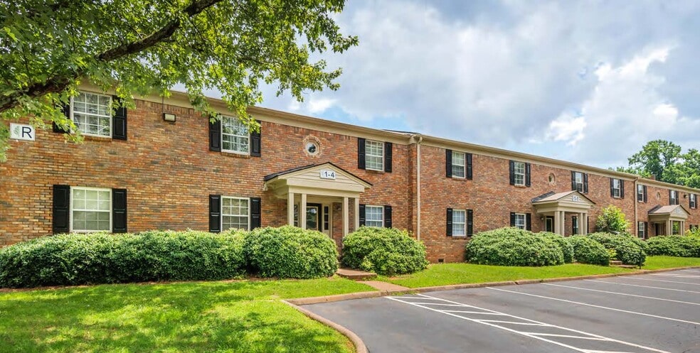 1901 Old Concord Rd, Smyrna, GA for sale - Building Photo - Image 1 of 1