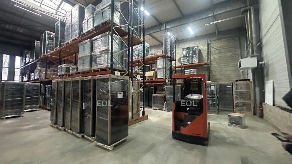 Flex in Serris for lease - Building Photo - Image 2 of 13