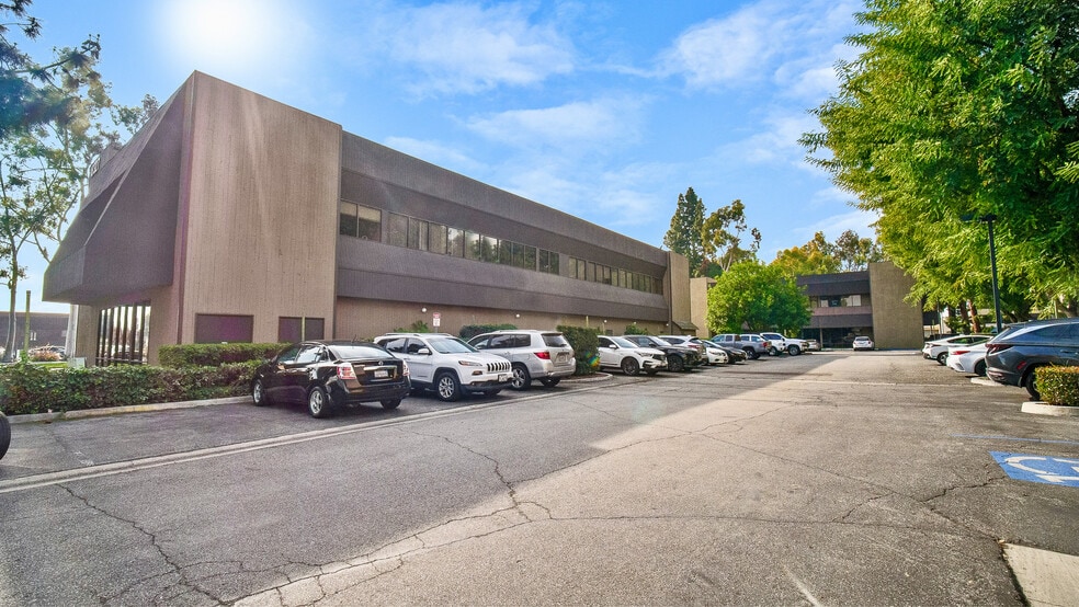 18331 Gridley Rd, Cerritos, CA for lease - Building Photo - Image 2 of 58
