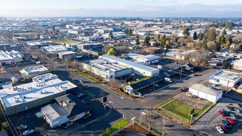 1465 W 7th Ave, Eugene, OR for sale - Building Photo - Image 2 of 15