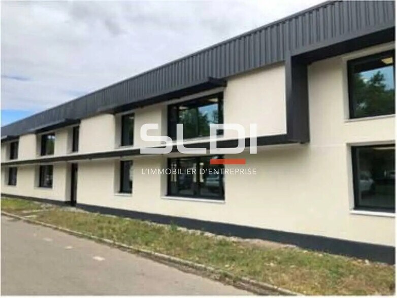 Office in Vénissieux for sale - Building Photo - Image 1 of 7