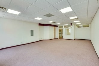 1508-1512 E 53rd St, Chicago, IL for lease Interior Photo- Image 2 of 3