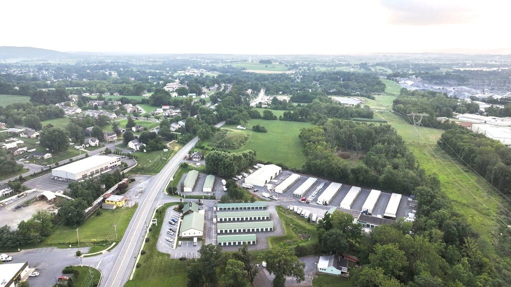 1802 N Reading Rd, Stevens, PA for lease Building Photo- Image 1 of 11