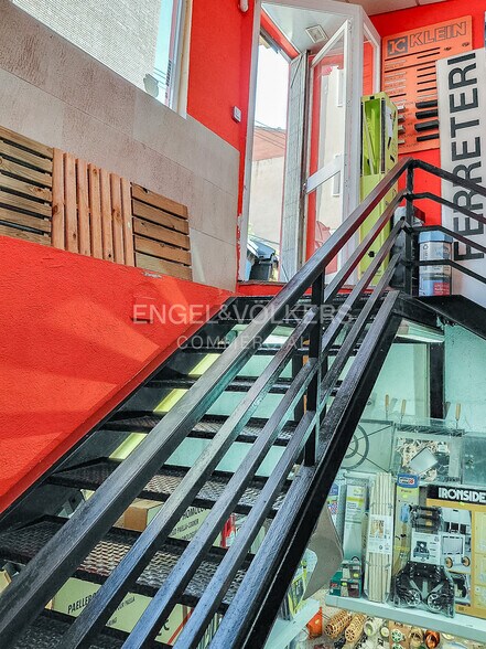 Retail in El Masnou, Barcelona for sale - Building Photo - Image 2 of 8