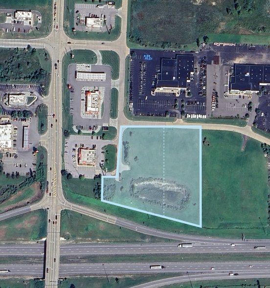 For Sale: ±6 Acres of Prime Development portfolio of 2 properties for sale on LoopNet.com - Building Photo - Image 2 of 3