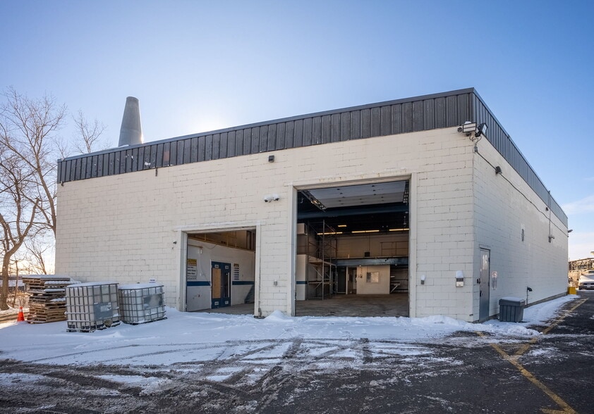 3205 Swansea Cres, Ottawa, ON for lease - Building Photo - Image 2 of 4