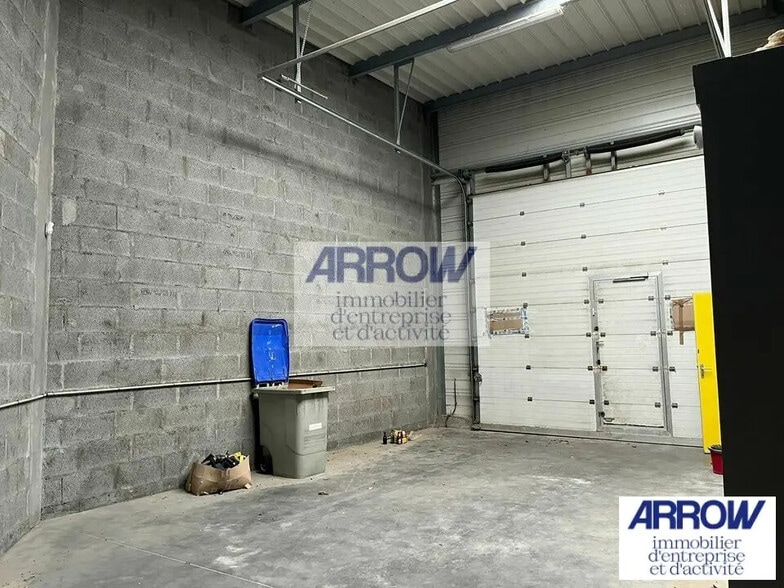 Industrial in Sautron for lease - Interior Photo - Image 3 of 3
