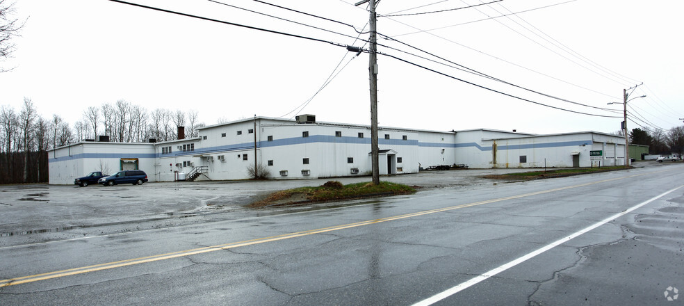 650 River Rd, Gardiner, ME for lease - Primary Photo - Image 1 of 8