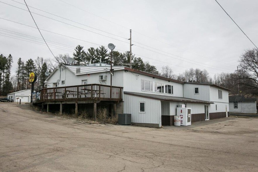W8945 US Highway 10, Ellsworth, WI for sale - Building Photo - Image 1 of 1