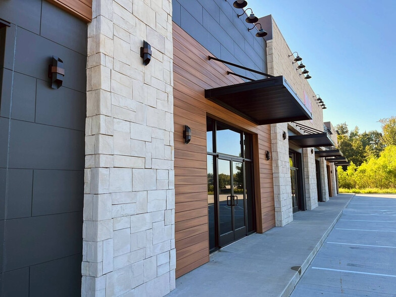 2000 Shelby Rd., Poplar Bluff, MO for lease - Building Photo - Image 3 of 7