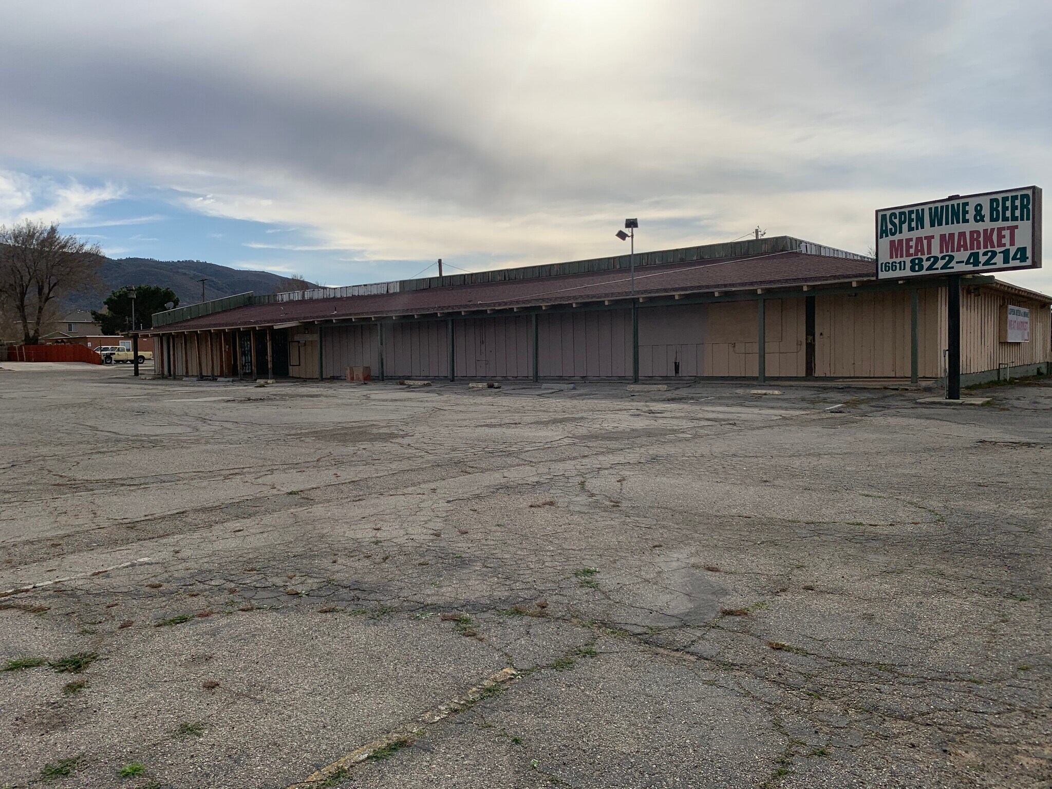 805 Aspen Dr, Tehachapi, CA for sale Building Photo- Image 1 of 1