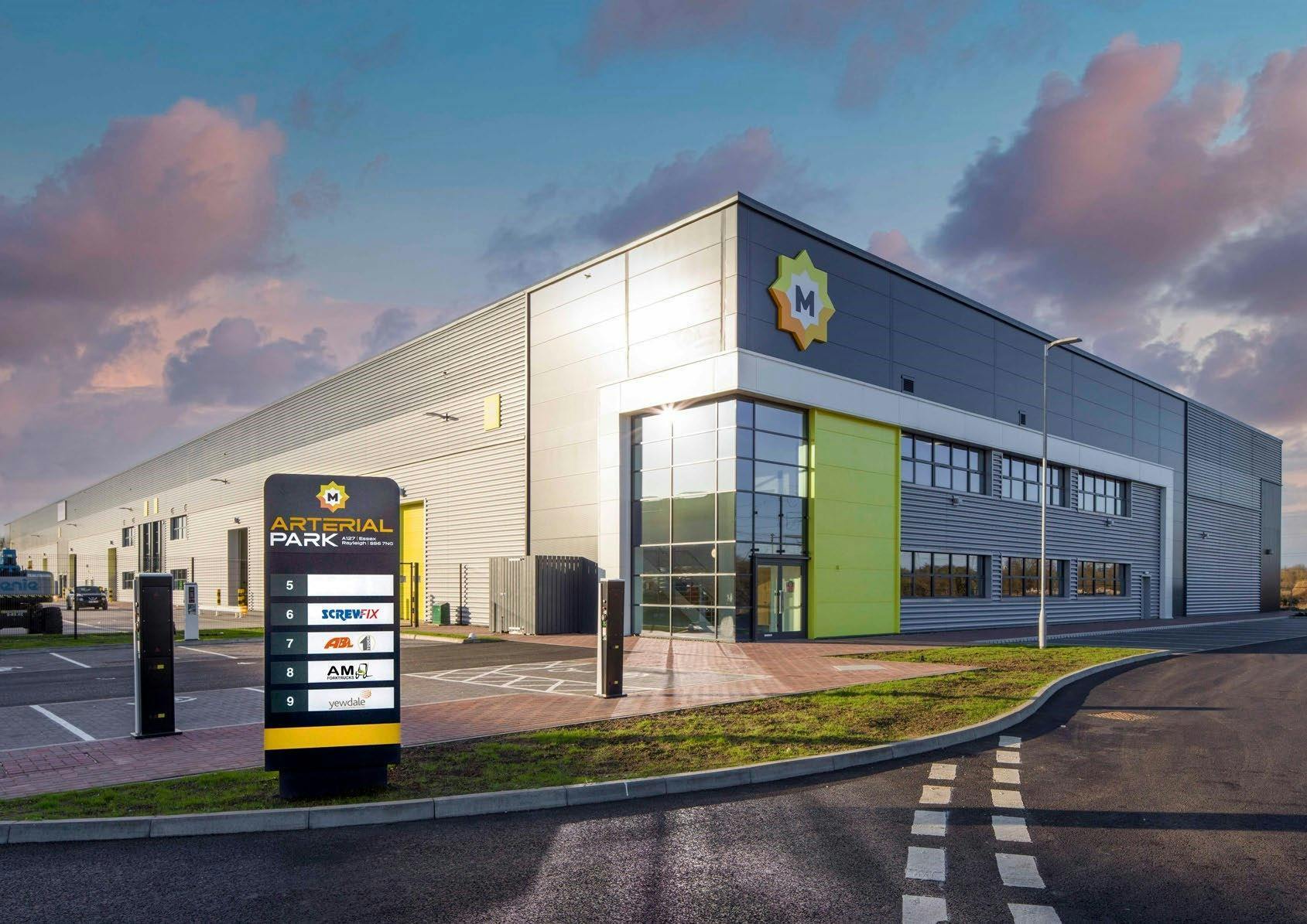 Chelmsford Rd, Rayleigh for lease Building Photo- Image 1 of 11