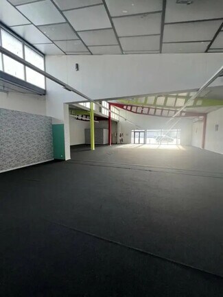 More details for Retail for Lease