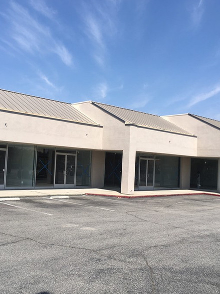 720-892 N Tustin St, Orange, CA for lease - Building Photo - Image 2 of 7