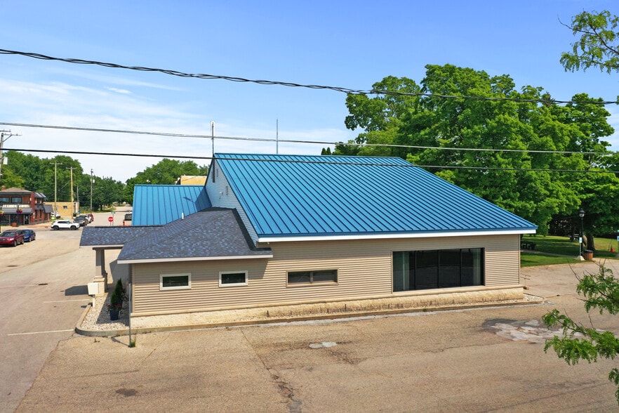 115 W John St, Lake City, MI for sale - Building Photo - Image 2 of 7