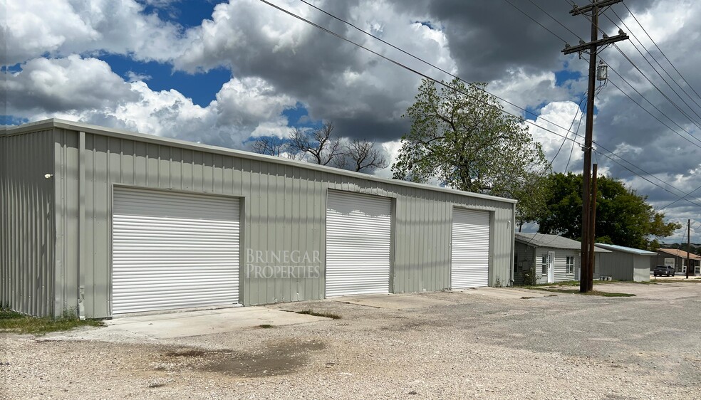 10806 TX-29, Liberty Hill, TX for sale - Building Photo - Image 1 of 1